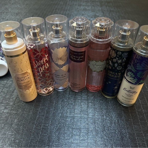 12 Assorted Bath and Body Lotion, Cream & Body Mists - NOT New - Picture 7 of 8